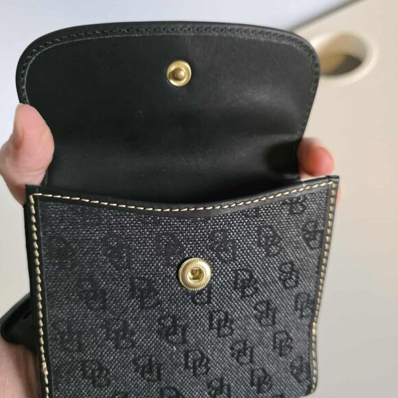 EUC Dooney & Burke Signature Monogram Shoulder Bag with matching Wallet - Picture 4 of 14